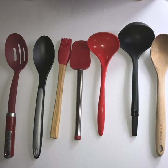 Set of 7 Large Kitchen Cooking Utensils Spoons, Ladle, Wood, Metal, Plastic - Picture 1 of 1